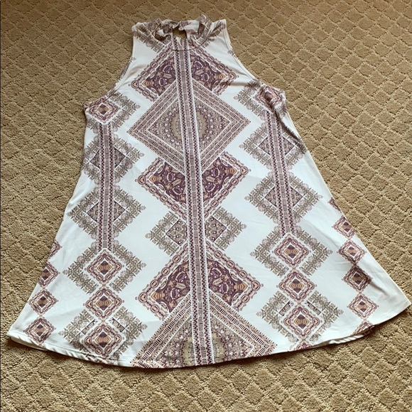 Patterned Blu Pepper T-Shirt Dress! - Picture 2 of 5